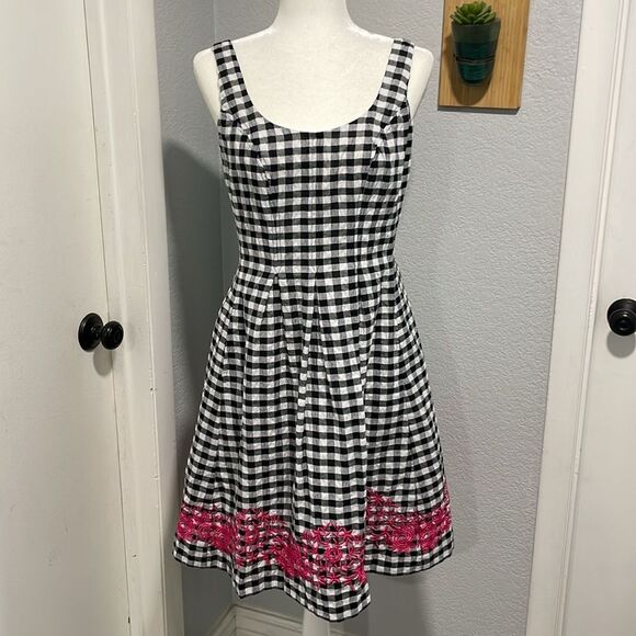 Nine West Black and White Checkered with Pink Embroidery Lined Dress Size 4 - Picture 1 of 10